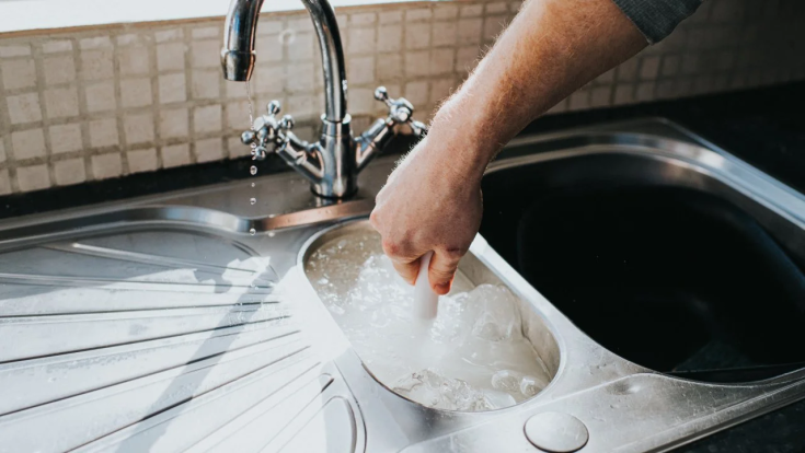 The 5 Best Ways to Unclog Your Kitchen Sink, According to Plumbers